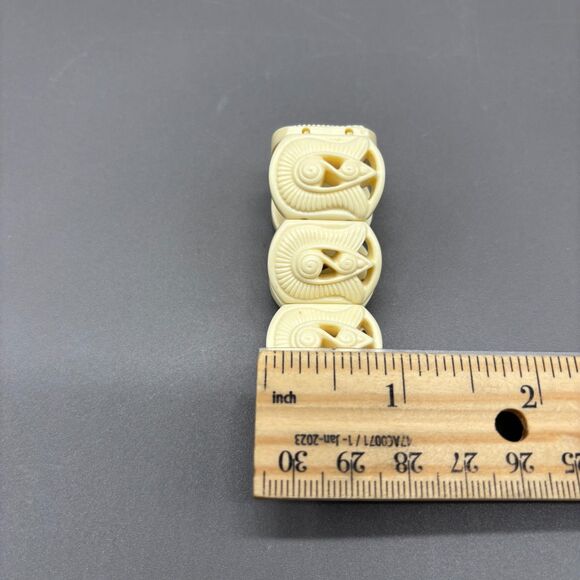 Avon Gracious Tulips Bracelet 1982 Vintage Celluloid Carved Plastic Stretch 7" - Picture 5 of 7